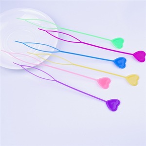 100 piezas/bolsa Herramientas <span class=keywords><strong>para</strong></span> trenzar el cabello, Herramientas mágicas <span class=keywords><strong>para</strong></span> trenzas con cuentas, Aguja <span class=keywords><strong>para</strong></span> hacer moños de cola de caballo, Cabezal <span class=keywords><strong>para</strong></span> hacer cuentas en el cabello <span class=keywords><strong>para</strong></span> niños - Product Image 6