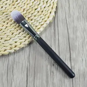 Wholesale Black long wooden handle cosmetic round brush for blush contour best foundation blush brush for loose powder