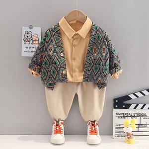 Ensemble de vêtements pour garçons, nouveau style printemps automne, cardigan à manches longues imprimé + chemise unie + pantalon décontracté, 3 pièces - Product Image 3