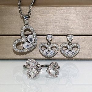 Set di Gioielli in Rame a Forma di Cuore per Donne, Classico per Matrimoni, Feste e Uso Quotidiano, Collana, Orecchini e Anello, Accessorio di Moda - Product Image 1