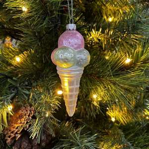زينة شجرة عيد الميلاد على شكل مخروط آيس كريم من الزجاج المنفوخ يدويًا، لون مخصص بتشطيب لامع، تصنيع حسب الطلب مباشرة من المصنع - Product Image 6