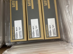 มอเตอร์เซอร์โว AC ของมิตซูบิชิ รุ่น MR-J2S-10A-RE ของแท้ 100% ใหม่เอี่ยม - Product Image 1