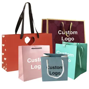 Custom Logo Bedrukt Kartonnen Pakket String Draagtassen Bolsas De Papel Luxe Cadeau Papier Boodschappentas Kraft Papieren Zakken