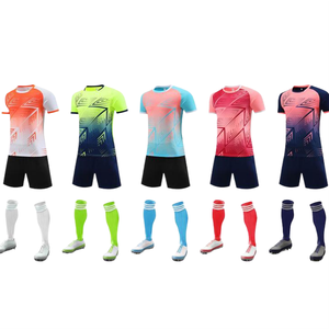 Camiseta <span class=keywords><strong>de</strong></span> Fútbol <span class=keywords><strong>de</strong></span> <span class=keywords><strong>Brasil</strong></span> <span class=keywords><strong>Neymar</strong></span>, Manga Larga, con Cierre y Capucha, Versión Delgada <span class=keywords><strong>de</strong></span> Terciopelo, Cortavientos y Transpirable - Product Image 1