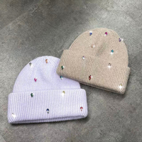 En stock Bonnet en tricot avec strass Streetwear Y2K Luxe Brillant Bonnets à revers pour femmes