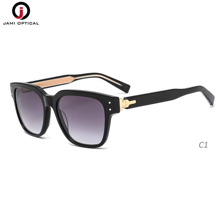 C1 Or noir