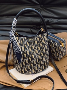 Bolso bandolera de lujo de alta calidad con estampado de letras para mujer, bolso tipo cubo personalizado de moda, bolsos de diseñador. - Product Image 1