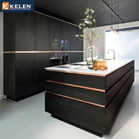 Meubles de cuisine en bois laqué Kelen 2026, design moderne et personnalisé, îlot central, placage en bois Alpi