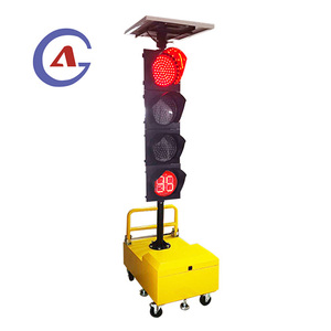 สัญญาณไฟจราจรพลังงานแสงอาทิตย์แบบพกพาพร้อมจอแสดงผล LED และสัญญาณสีแดงสำหรับเตือนการก่อสร้างบนถนน - Product Image 1