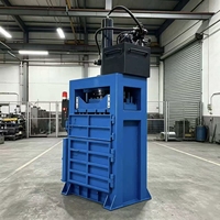 Presse à balles verticale pour vêtements, compacteur de plastique et de carton pour sacs tissés, presse hydraulique de recyclage des déchets solides municipaux