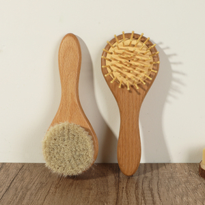 Juego de cepillo y peine de madera para bebé, cerdas de cabra naturales, ayuda a prevenir la capazo - Product Image 4