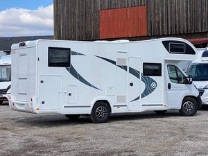 Autocaravana Blanca de Lujo para Acampar, Utilizada como Vivienda sobre Ruedas, Aplicación para Vehículos con Número OEM. Caravana Camper - Product Image 6