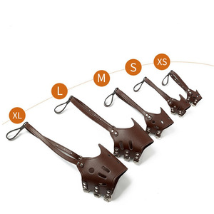 Dispositivo de entrenamiento para perros con garantía de calidad, bozal grande transpirable antimordida de cuero ajustable para perros - Product Image 1