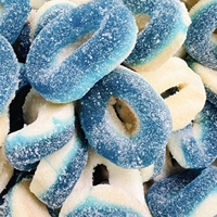 Anneaux de gelée aromatisée aux fruits halal en gros en usine Bonbons gommeux au sable aigre en vrac Bonbons mous dans un emballage en bouteille