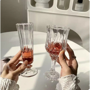 Verres à vin rouge en verre transparent de style vintage, verres à champagne en relief, flûtes à champagne - Product Image 2