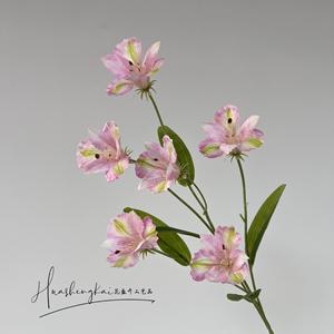 <b>Artificial</b> Lilies And Daffodils Silk Flower <b>Bouquet</b> For Wedding Decorations High Simulation Reusable - Product Image 2