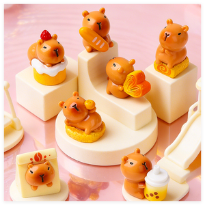 Miniature Artificielle DIY Gâteau aux Fraises Boisson Pain Roulé <span class=keywords><strong>Suisse</strong></span> Capybara Résine Alimentaire Maison de Poupée Cuisine Fête Art 3D Jouet pour Enfant - Product Image 3