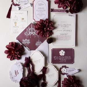 Suite d'invitations de mariage de style classique avec logo et texte personnalisés, idéale pour les petites entreprises, les détaillants et les clients B2B - Product Image 4