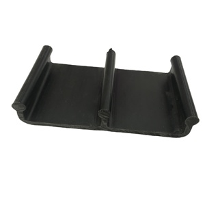 Bande d'encastrement en béton HDPE E-Lock Polylock EL-15 150mm pour soudure par extrusion de géomembrane, <span class=keywords><strong>3</strong></span> doigts d'ancrage, pour décharges, mines et tunnels - Product Image 1