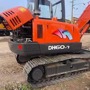 Mini-excavatrice Doosan DH60 d'occasion de 6 tonnes, certifiée EMC, faible nombre d'heures de travail, équipement de terrassement à vendre - Product Image 2