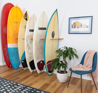 Support mural réglable en bois OEM pour planche de surf, wakeboard, snowboard, longboard – Accessoire d'affichage pour outils de surf