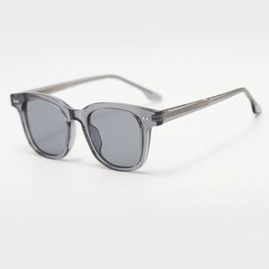 Lunettes de soleil carrées à grande monture, avec logo personnalisé, style rétro 2025, pour hommes et femmes, monture TR90, verres dégradés, protection UV400, idéales pour la conduite - Product Image 6