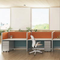 Poste de travail informatique commercial moderne et convertible avec structure métallique et plateau en bois, cloison de bureau pour villa