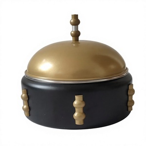 Plat à réchaud rond noir et or avec couvercle en dôme, chauffe-plats pour buffet, idéal pour l'hôtellerie, la restauration, les banquets et les événements - Product Image 1
