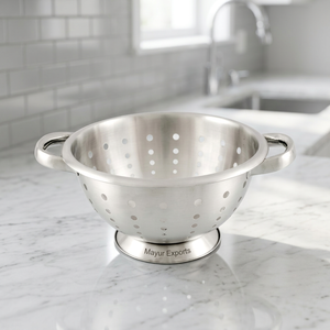 Passoire en acier inoxydable avec deux poignées, durable, de qualité alimentaire, passe au lave-vaisselle, pour une utilisation en cuisine, Mayur Exports - Product Image 5