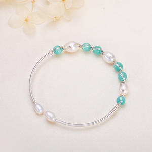 Pulsera de Perlas de Agua Dulce de Tendencia Verano 2024 para Mujer, Nuevo Diseño con Pulsera de Perlas Auténticas de Nicho - Product Image 4