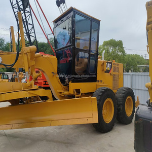 Niveleuse à moteur CAT 120H d'occasion à faible nombre d'heures de fonctionnement, poids opérationnel de 12,5 tonnes, avec moteur d'origine, à vendre - Product Image 5