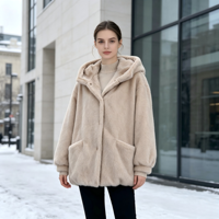 Veste en fausse fourrure mi-longue pour femme, manteau en fausse fourrure avec capuche, personnalisable en taille, couleur et logo