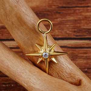 टाइटेनियम स्टारबर्स्ट Cz उत्तर स्टार आकर्षण के लिए लुब हुगी डांगले ईयररिंग्स - Product Image 1