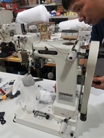 Machine à coudre industrielle à point de chaînette KansaiSpecial SPX211E à bras articulé pour gants, adaptée à divers matériaux de gants