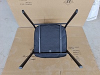 Chaises de réunion de bureau en gros à 4 pieds, chaises de conférence en maille noire