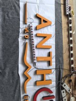 Enseigne lumineuse personnalisée VCustom : Lettres en acrylique massif de 25 mm de qualité supérieure avec face en film allemand