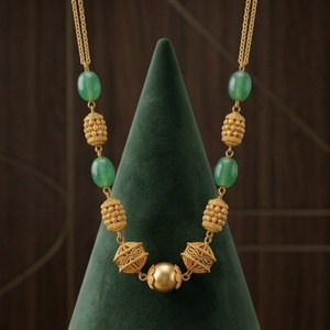 Collar Mala Antiguo de Plata 925 con Cuentas Verdes y Diseño de Bola Dorada, Joyería Étnica Tradicional para Mujer - Product Image 2