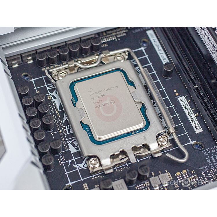 Intel Core I5 12600 - 6 Cores up to 4.8 Ghz, DDR4 Memory