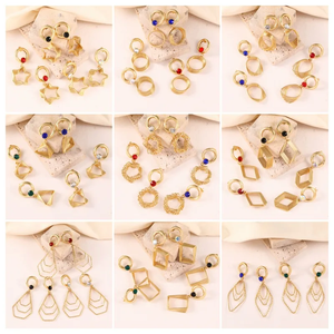 Boucles d'oreilles géométriques élégantes en acier inoxydable 304 plaqué or 18 carats, bijoux d'oreille élégants, adaptées au port quotidien des femmes, décontractées - Product Image 6