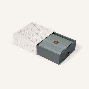 Caja de Regalo de Cartón Rígido Hecha a Mano de Lujo con Logotipo Personalizado de Alta Calidad, Caja de Embalaje para Pendientes con Asa - Product Image 4