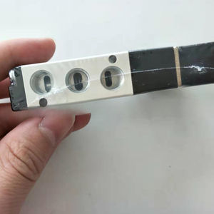 全新原装Airtac 4V21006B <span class=keywords><strong>2</strong></span>位5路DC24V内部先导式电磁阀 - Product Image 2