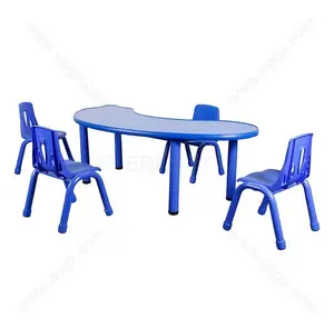 गर्म बिक्री बालवाड़ी फर्नीचर नीले कक्षा आरामदायक डेस्क और कुर्सी बच्चों के लिए नि: शुल्क अनुकूलित लकड़ी शैली