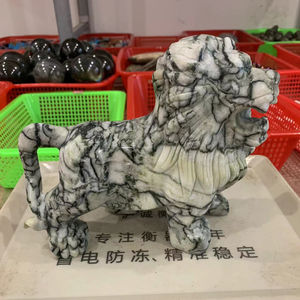 León serpentino natural en venta al por mayor - Product Image 1