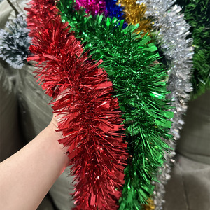 Pita Garland Pohon Natal Laris Manis Lintas Negara, Serat Warna-Warni, Hiasan Bulu, Kawat Logam, Desain Dapat Disesuaikan 2M - Product Image 3