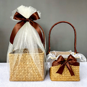 Cesta de Mimbre Tejida a Mano con Lazo <span class=keywords><strong>para</strong></span> Regalos, Ideal <span class=keywords><strong>para</strong></span> Floristerías, Jardines de Infancia, <span class=keywords><strong>Bodas</strong></span> y Cumpleaños - Product Image 1