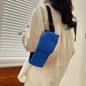 กระเป๋าใส่โทรศัพท์แบบสะพายข้างกันน้ำได้ทุกเพศพับเก็บได้พร้อมกระเป๋าซิปสำหรับการเดินทางกลางแจ้งสีเขียวทหารสีน้ำเงินสีดำ - Product Image 3