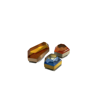 Présentoir de bague de bijoux teint en acrylique de luxe