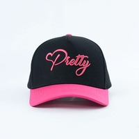 Groothandel op maat gemaakte logo borduurwerk Oxford stippen roze zwart contrastkleur 5-delige a-frame gestructureerde dames en heren baseballcap