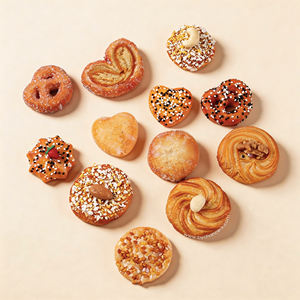 Ensemble d'accessoires de pâtisserie réalistes, desserts de boulangerie artificiels <span class=keywords><strong>pour</strong></span> centre de table de fête, scène de <span class=keywords><strong>théâtre</strong></span> et vitrine - Product Image 1