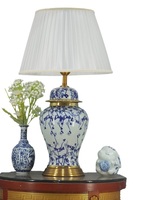 Lampe de lecture pour lit d'appoint en porcelaine bleue et blanche de luxe dorée pot de gingembre lampes de bureau en céramique